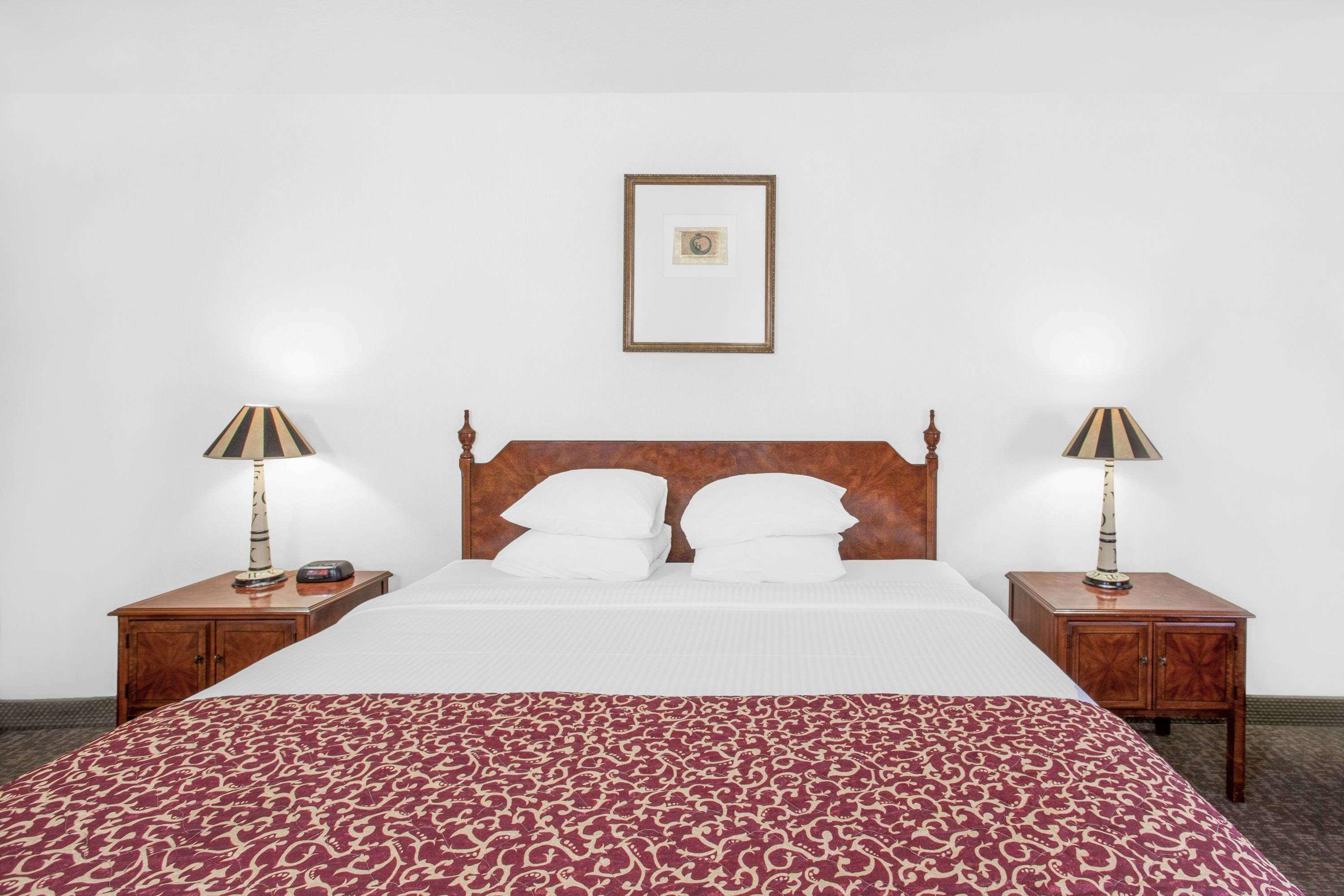 Ramada By Wyndham Barstow Hotel Ngoại thất bức ảnh